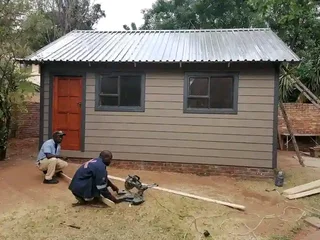 Phillip Log Homes Construction Company: &#43;27687776102