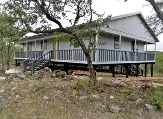 Phillip Log Homes: &#43;27687776102