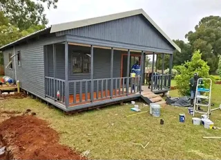 Phillip Log Homes Construction Company: &#43;27687776102