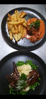 Front of house manager