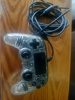 Wired nacon Playstation 4 controller