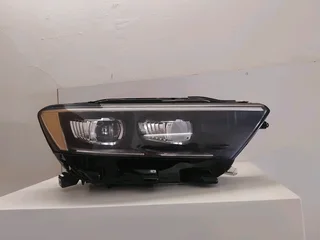 VW T-ROC xenon headlight Right side