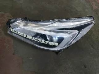 Subaru Forester left headlights