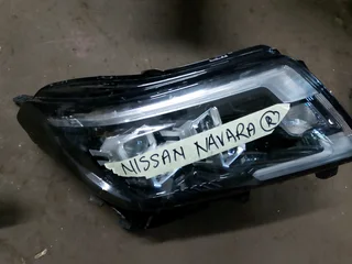 Nissan Navara right side headlight,