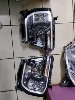 Ford Ranger T9 both side headlight,