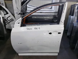 Toyota RAV4 left front door,