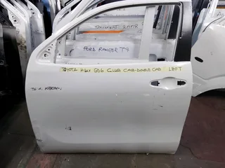Toyota Hilux GD6 Club cab double cab left side front oor