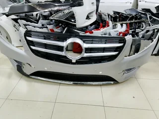 Mercedes Benz w447 front complete bumper