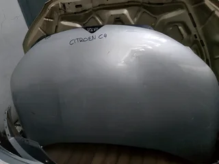 Citroen C4 bonnet