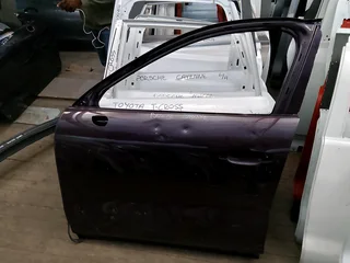 Porsche Cayenne left front door,