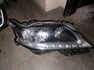 Lexus RX 350, right side headlight
