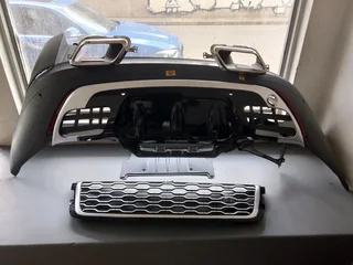 Rang Rover velar complete back bumper, front grille ,