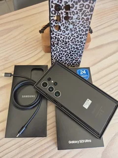Samsung Galaxy S23 Ultra – 256GB | Dual SIMPrice: R12 800Condition: 10/10 –