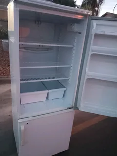 Apliances buyer washing machine and fridges, beds and stoves