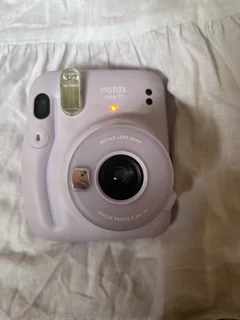 Instax Mini 11 + Matching Purple Bag