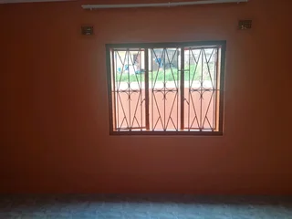 Outbuilding for rent in Clayfield