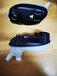 Mercedes-Benz W246, W176, W117, and W156 coolant expansion tank