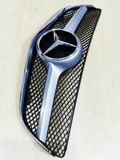 Front bumper grille for Mercedes-Benz E-Class Coupe and Convertible model C207 and A207