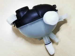 W204 Brandnew Radiator Expansion Tank