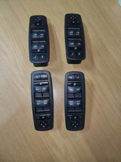 Jeep Grand Cherokee Master Power Window Switch