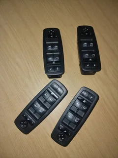 JEEP GRAND CHEROKEE MASTER POWER WINDOW SWITCH