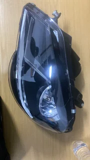 VW POLO HEADLIGHT