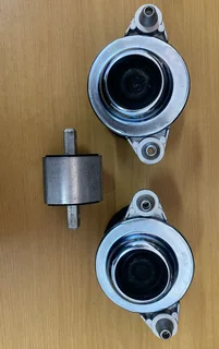 Mercedes Benz W204 Petrol Brandnew Engine mountings