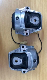 Audi A4 B8 Brandnew Engine mountings