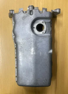 GOLF 4 1.6 2.0 BRANDNEW OIL SUMP WITH SENSOR HOLE