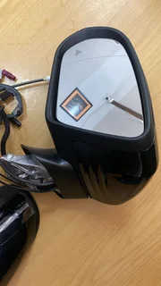 MERCEDES BENZ W205 COUPE BRANDNEW COMPLETE MIRRORS