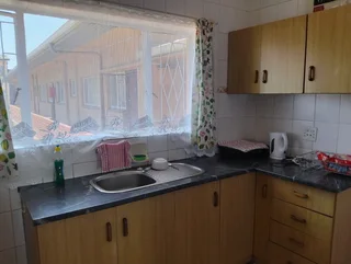 Room - Ad posted by Mark