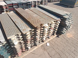  Scaffold Yourway To Success!  Best Prices Guaranteed On Top-quality Scaffolding Materials! 