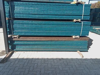  BUILD WITH THE BEST!  Top-Grade Scaffolding Materials for Sale!