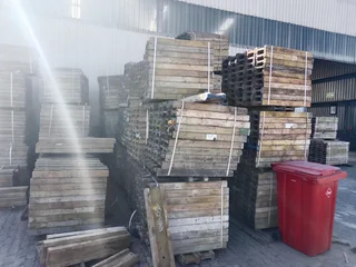  BUILD WITH THE BEST!  High-Quality Formwork Supplies! 