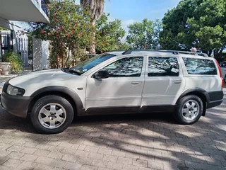 FOR SALE: 2002 Volvo XC70 Station Wagon 2.4T AWD