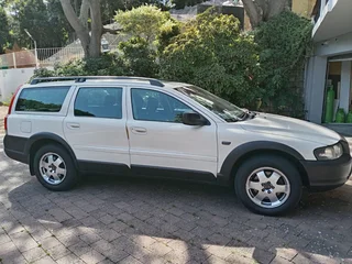 FOR SALE: 2002 Volvo XC70 Station Wagon 2.4T AWD