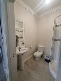 Charming 1-Bedroom Courtyard Apartment