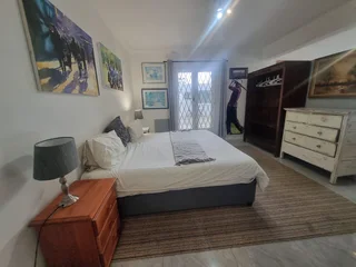 Charming 1-Bedroom Courtyard Apartment