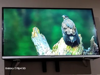 32 Inch skyworth  smart tv