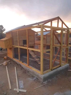 Chicken cage&#39;s and chicken nestin for sale