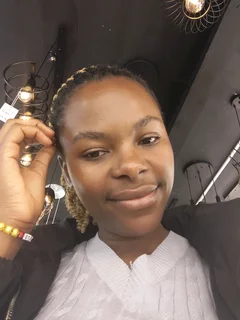 Hi everyone my name is Amy lm looking for a job as a cleaner part time job or stay out around jorbuq