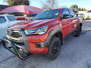 2023 Toyota Hilux 2.8 GD-6 Legend extra cab auto, excellent condition, 11000km, Full service, R39990