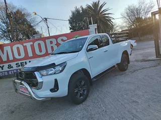 2020 Toyota Hilux 2.8 GD-6 X/Cab, excellent condition, full service, 96000km, R289900