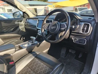 2023 GWM P Series 2.0 TD DLX D Cab  62000km, R289900