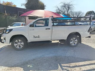 2019 Toyota Hilux 2.4 GD-6 D single, excellent condition full service, R269900