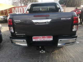 2024 Toyota Hilux 2.4 GD-6 D/Cab AT, Excellent condition, full service R445000