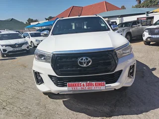 White Toyota Hilux 2.8 GD-6 D/Cab 4x4 Raider AT with 92000km available now!