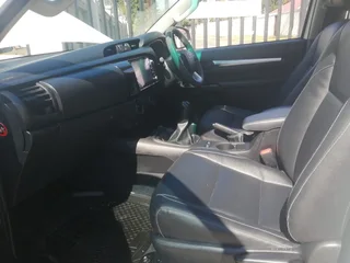 2029 Toyota Hilux 2.4 GD-6 X/Cab, excellent condition, full service, R315000