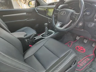 2018 Toyota Hilux 2.8 GD-6 X/Cab 4x4, excellent condition, full service, R289900