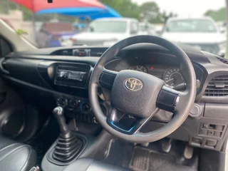 2021 Toyota Hilux 2.4 GD single cab, excellent condition, full service, 92000km, R219900